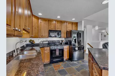 147 W 925 N, Centerville, UT 84014 - Photo 5