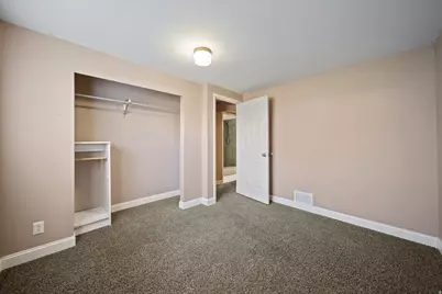 4402 S Wormwood Dr W, West Valley, UT 84120 - Photo 23