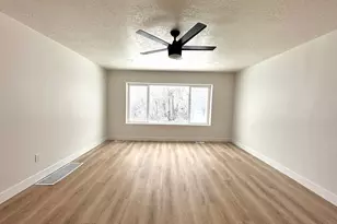 798 W Vine St, Tooele, UT 84074 - Photo 3