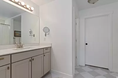 598 S Highpoint Dr, Saratoga Springs, UT 84045 - Photo 17