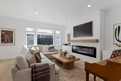 598 S Highpoint Dr, Saratoga Springs, UT 84045 - Photo 3