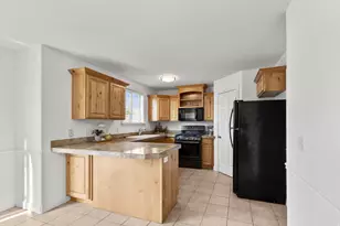 7614 S 1000 E, Midvale, UT 84047 - Photo 9