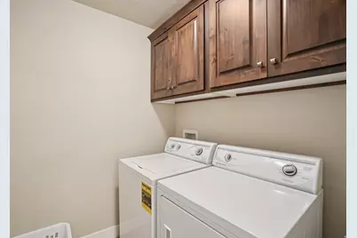 378 N Thurston Ln, Layton, UT 84040 - Photo 39