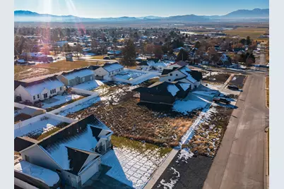 352 E 300 N #15, Richmond, UT 84333 - Photo 5