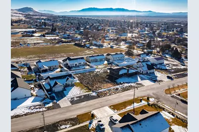 352 E 300 N #15, Richmond, UT 84333 - Photo 13