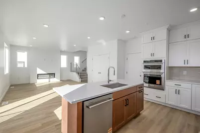 913 W Bullion St #10, Murray, UT 84123 - Photo 3