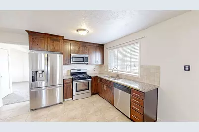205 E Center St, Salem, UT 84653 - Photo 5