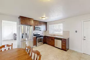 205 E Center St, Salem, UT 84653 - Photo 7