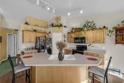 1589 W 1270 N, Saint George, UT 84770 - Photo 9