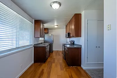 5068 S Cheerful Dr W, Taylorsville, UT 84123 - Photo 7