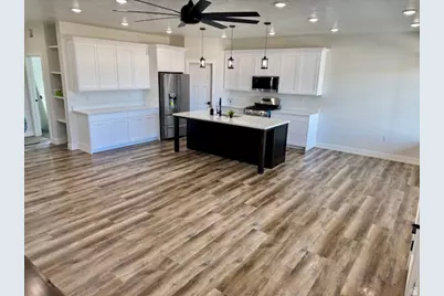 157 E 500 S, Fillmore, UT 84631 - Photo 9