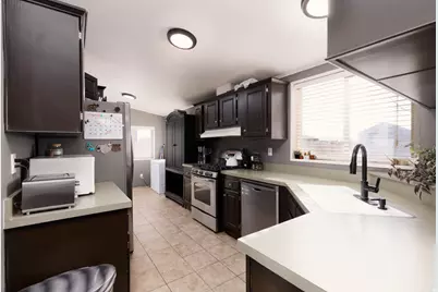 130 E 470 N, Centerfield, UT 84622 - Photo 9