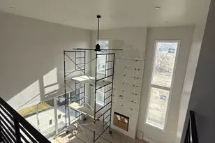 284 E Concord Farm Ln, Draper, UT 84020 - Photo 3