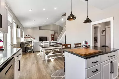 710 E 100 S, Hyde Park, UT 84318 - Photo 9