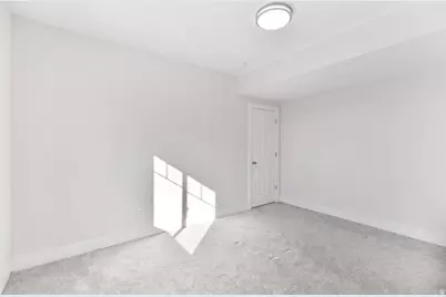 710 E 100 S, Hyde Park, UT 84318 - Photo 27