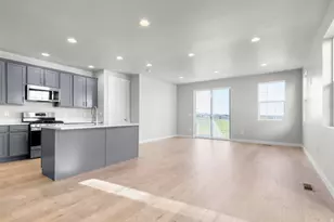 6652 W Spring Snow Ln, Herriman, UT 84096 - Photo 9