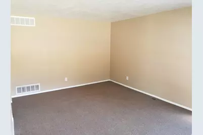 4803 S 350 E, Washington Terrace, UT 84405 - Photo 17
