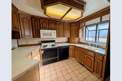 644 W Lamplighter Way S, Riverdale, UT 84405 - Photo 17