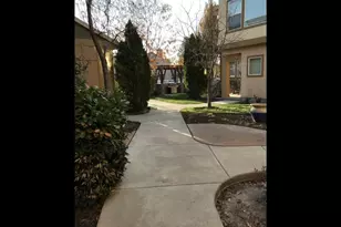 1008 N Shepard Crk Pkwy, Farmington, UT 84025 - Photo 3