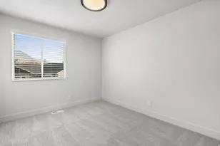 1289 S Cannon Dr, Farmington, UT 84025 - Photo 17