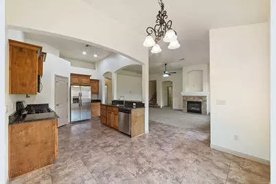 922 E Silver Shadows Dr S, Washington, UT 84780 - Photo 11