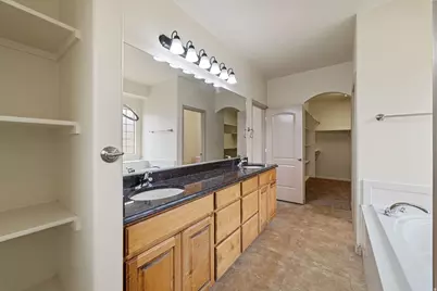 922 E Silver Shadows Dr S, Washington, UT 84780 - Photo 13