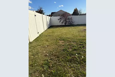 2303 N 300 W, Harrisville, UT 84414 - Photo 35