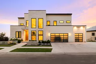 348 E Hidden Lake Dr, Bountiful, UT 84010 - Photo 1