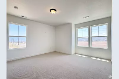 6642 W 11800 S, South Jordan, UT 84009 - Photo 11