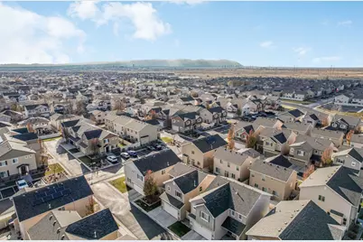 968 W Stonehaven Dr, North Salt Lake, UT 84054 - Photo 41