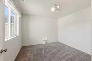 968 W Stonehaven Dr, North Salt Lake, UT 84054 - Photo 25