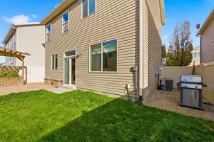 968 W Stonehaven Dr, North Salt Lake, UT 84054 - Photo 31