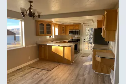 423 N 900 E, Mount Pleasant, UT 84647 - Photo 3