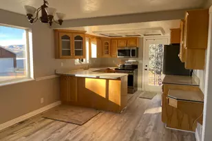 423 N 900 E, Mount Pleasant, UT 84647 - Photo 3