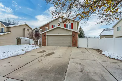 154 E 2325 S, Clearfield, UT 84015 - Photo 3