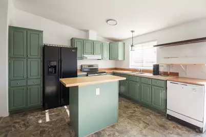 3529 W 700 N, Maeser, UT 84078 - Photo 7