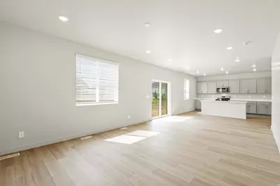 923 N 200 E #33, Santaquin, UT 84655 - Photo 15