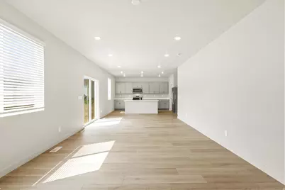 923 N 200 E #33, Santaquin, UT 84655 - Photo 17