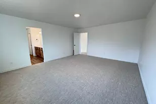 5241 S Paramount Dr, Riverdale, UT 84405 - Photo 19