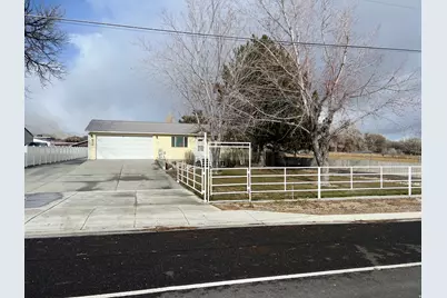 640 W Canyon Rd, Ferron, UT 84523 - Photo 3