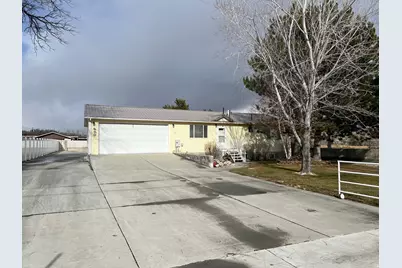 640 W Canyon Rd, Ferron, UT 84523 - Photo 5