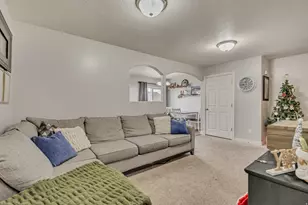 2012 N Belmont Dr, Saratoga Springs, UT 84045 - Photo 5