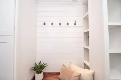 904 W 2300 S, Syracuse, UT 84075 - Photo 37