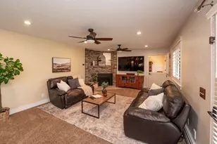 904 W 2300 S, Syracuse, UT 84075 - Photo 33