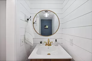 2111 Glacier View Dr, Sandy, UT 84092 - Photo 15