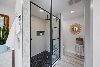 2111 Glacier View Dr, Sandy, UT 84092 - Photo 19