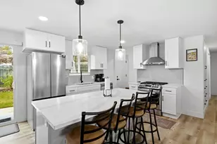 7027 S Ponderosa Dr, Cottonwood Heights, UT 84121 - Photo 7