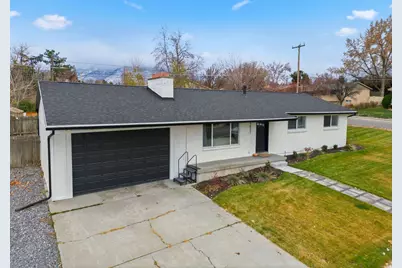 7027 S Ponderosa Dr, Cottonwood Heights, UT 84121 - Photo 3