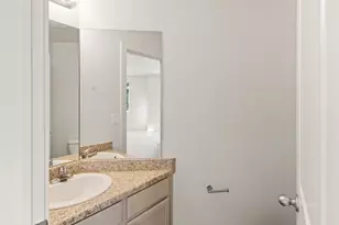 11685 S Auburn Fields Way E, Draper, UT 84020 - Photo 9