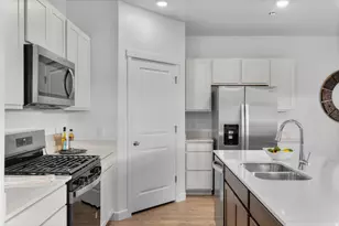 269 E Levengrove Dr, Lehi, UT 84048 - Photo 13